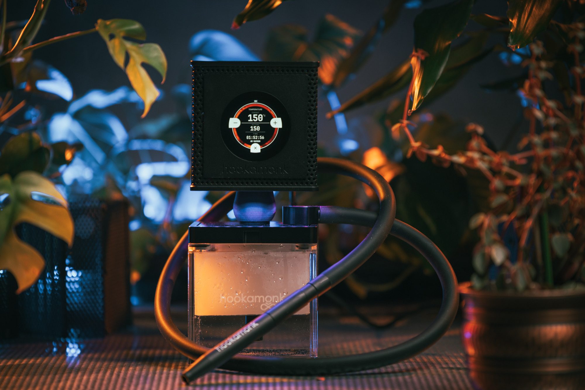 Warp electronic hookah in a lounge